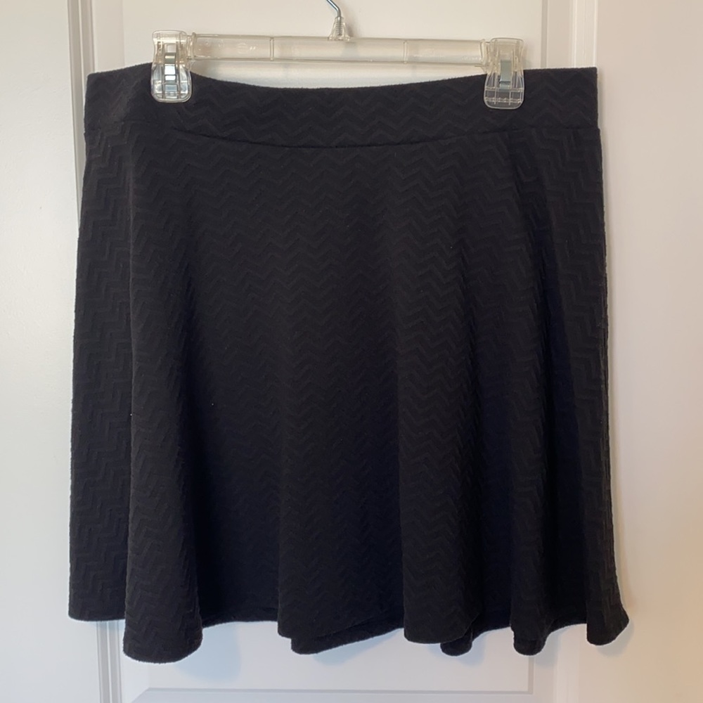 Xhililaration Black Chevron Embossed Skater Skirt